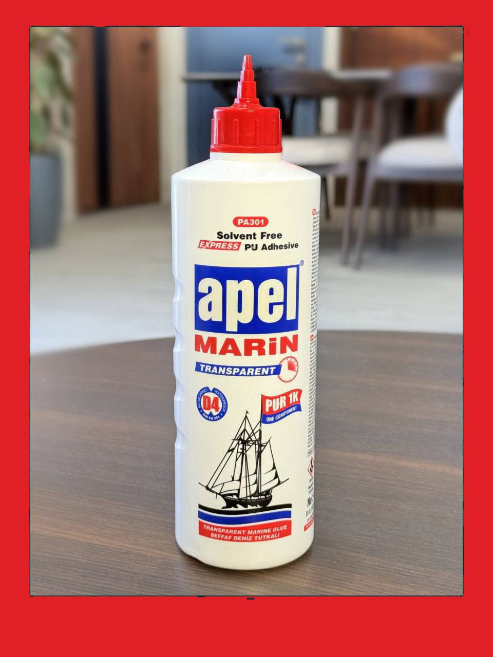 PA301 Express solventsiz denizcilik yapıştırıcısı; D4 su geçirmez ve şeffaf.